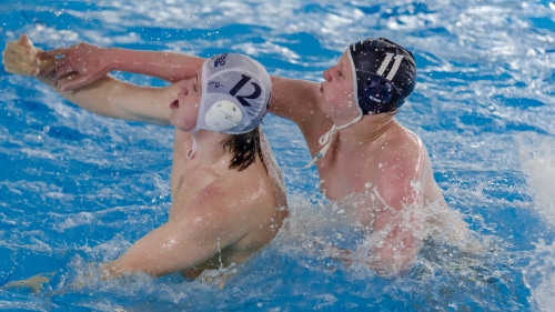 Waterpolo Heren duel midvoor